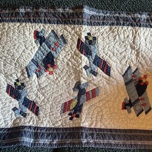 Pottery Barn baby bumper with quilt